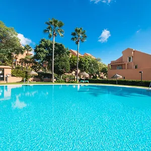 Rentandhomes Golf Elviria Apartamento Marbella